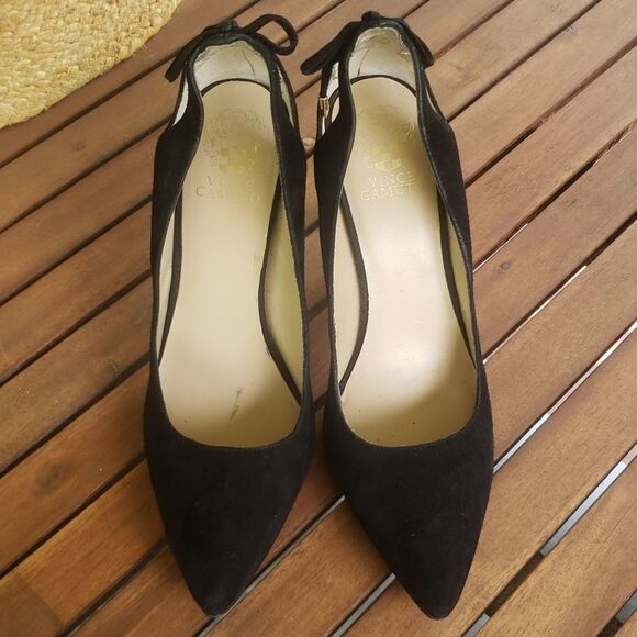 VINCE Camuto Heels With Bows - Picture 3 of 11